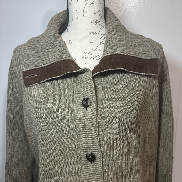 Ralph Lauren Sweaters - Lauren Ralph Lauren Knit Sweater with Brown Patches on elbows.